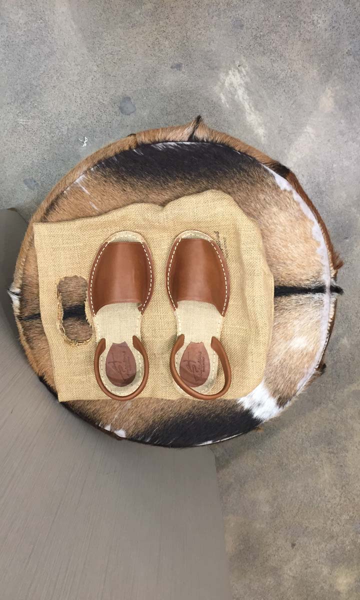 Importante Tan Leather Sandals - Image 4